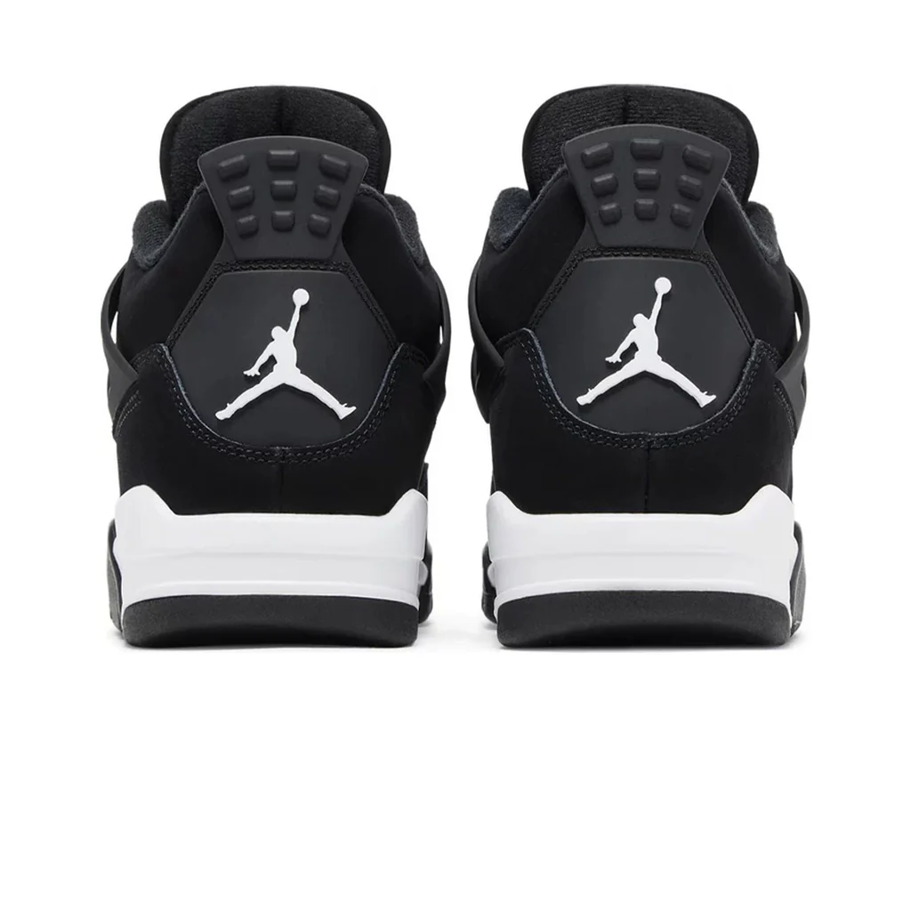 Air Jordan 4 Retro ‘White Thunder’