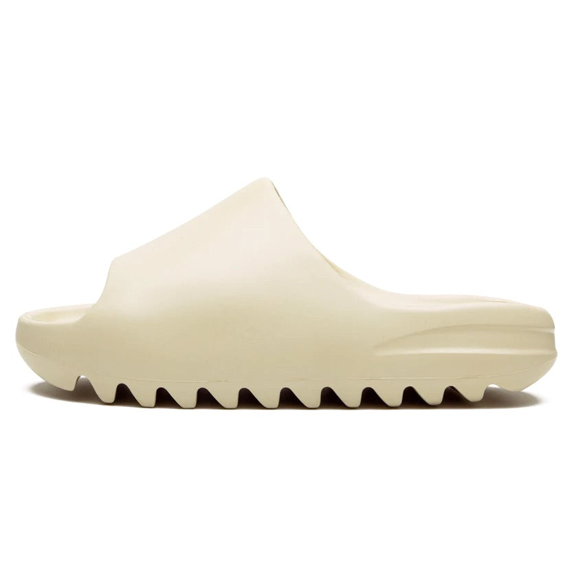 Yeezy Slide ‘Bone’