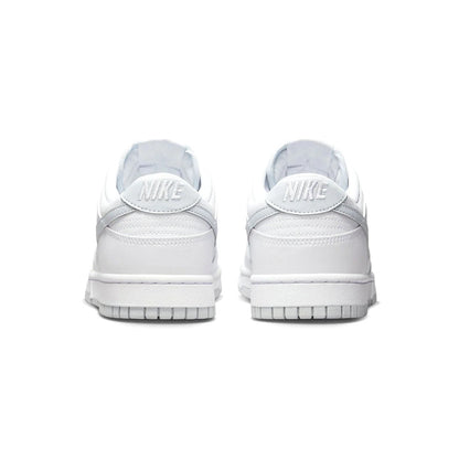 Nike Dunk Low ‘Pure Platinum’