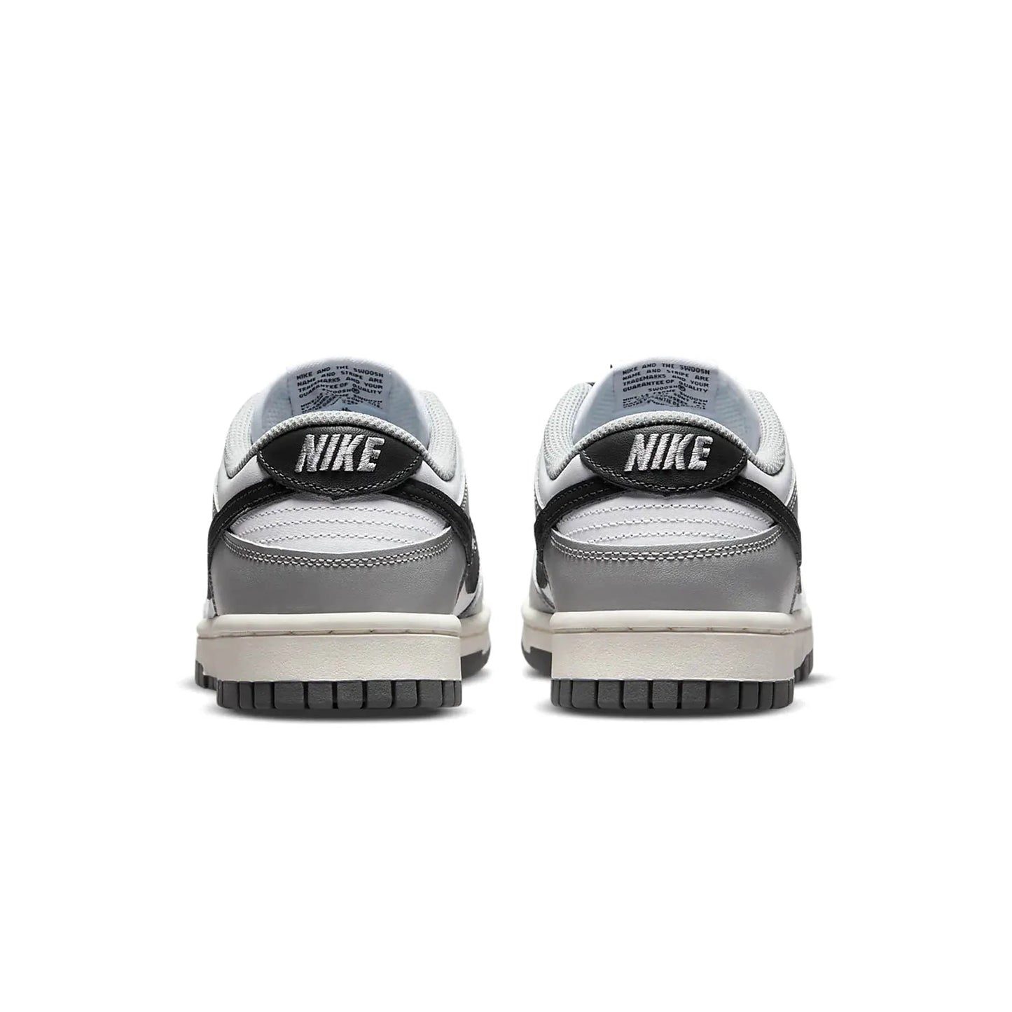 Nike Dunk Low WMNS ‘Light Smoke Grey’